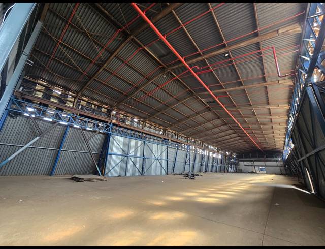 2,601M² WAREHOUSE TO LET IN TUNNEY